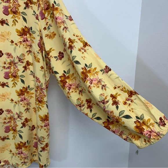 D & Co Top Woman 3X Yellow Floral  Pop Over Lightweight 3/4 Sleeve Casual Work - Picture 4 of 10